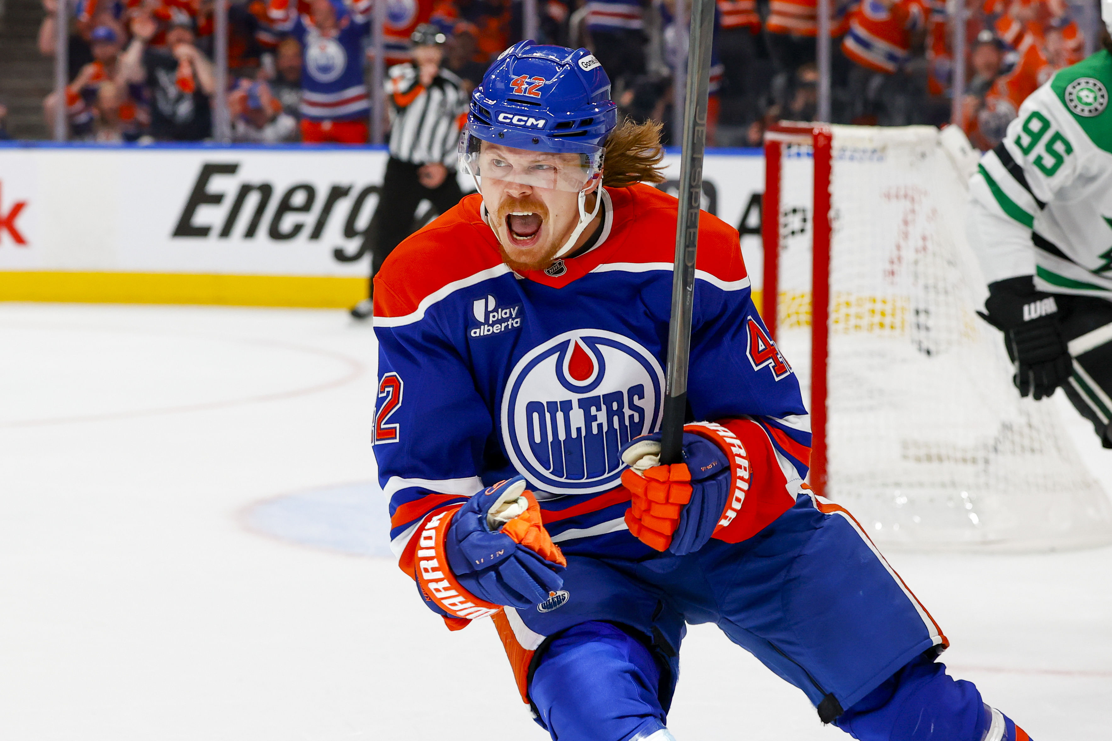 Kasperi Kapanen scored in the Oilers' 4-1 win in Game 4 on Tuesday night - Source: Imagn